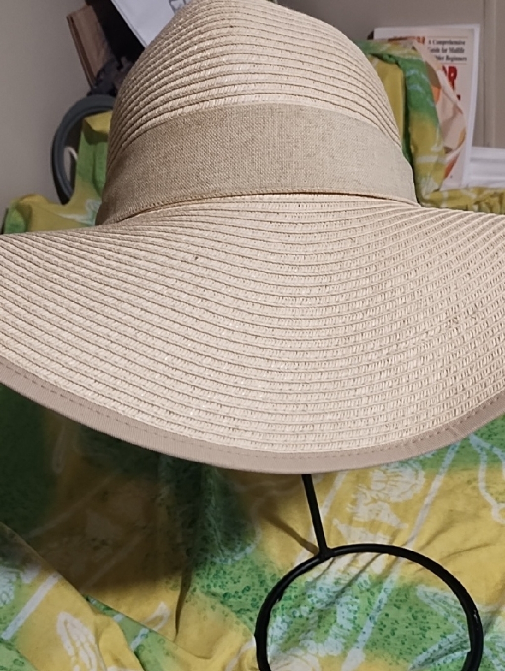 Wide Brim Straw Sun Hat with Decorative Bow - Natural Like New. OSFM. - Picture 10 of 13